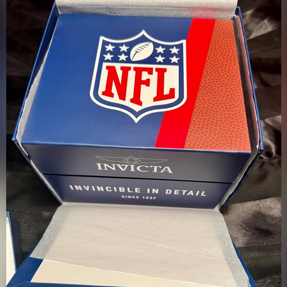 🚨HP 1/31 TOGETHER WE POSH🚨INVICTA LADIES JACKSONVILLE JAGUARS NFL ANGEL WATCH - Picture 6 of 8